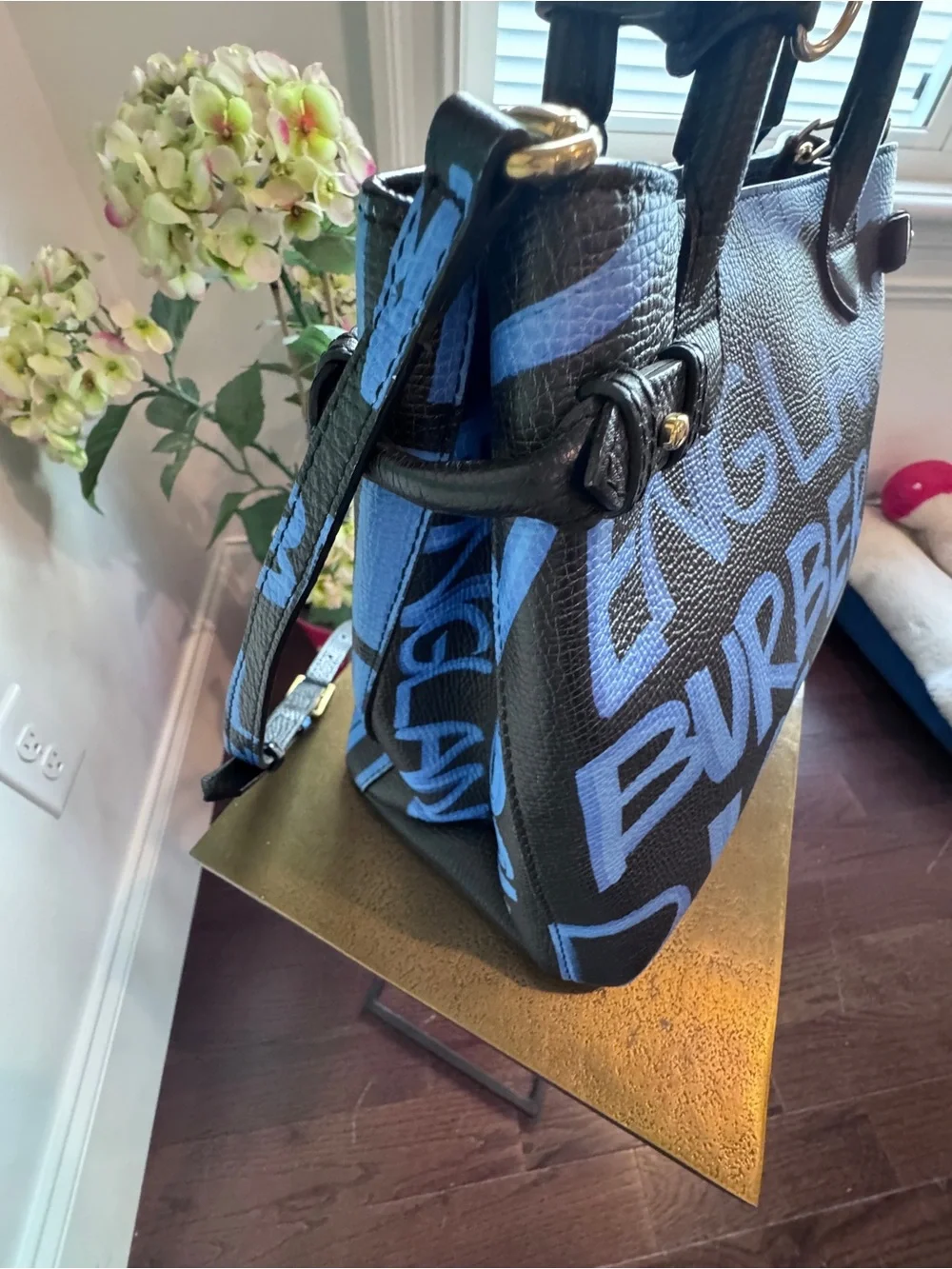 RARE BURBERRY GRAFFITI BANNER BAG‼️ Limited edition